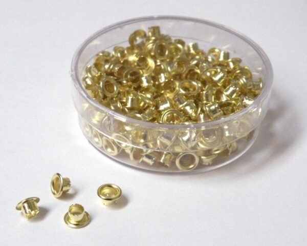 box of 250 eyelets medium brass